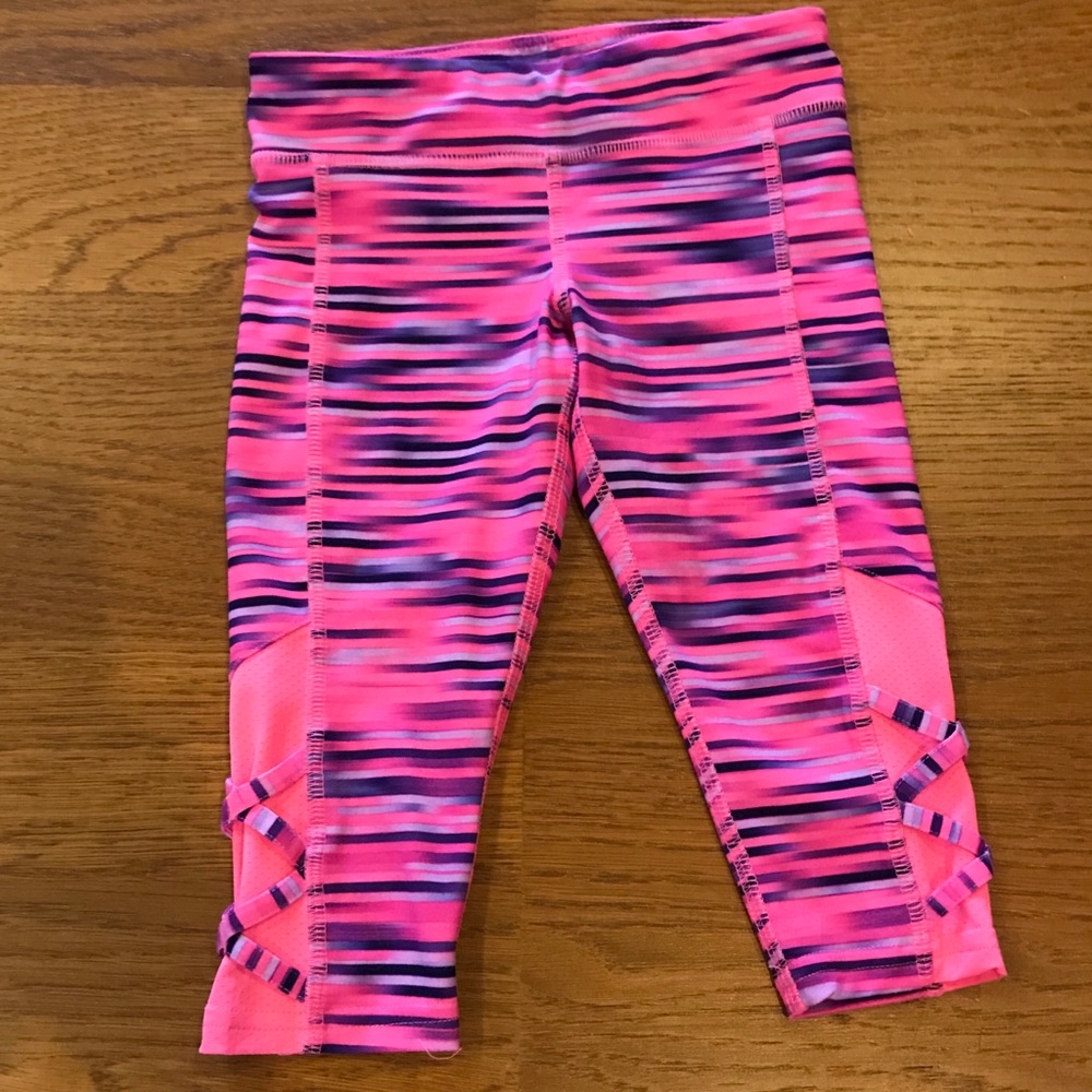 Capri Wok out pants  ||Size XS 4-5||